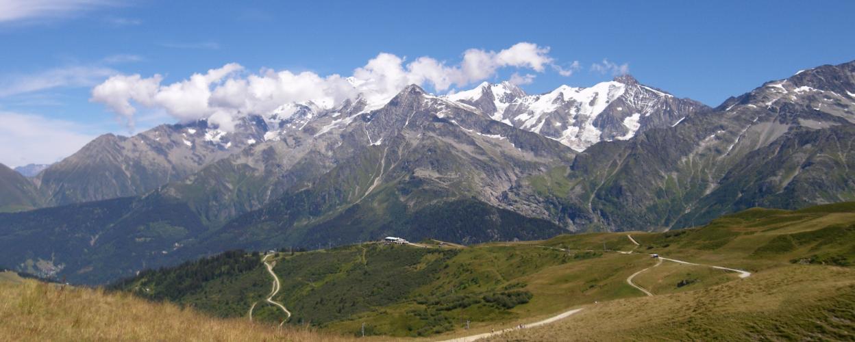 Le_massif_du_mont_blanc_depuis_le_col_du_joly panoramio