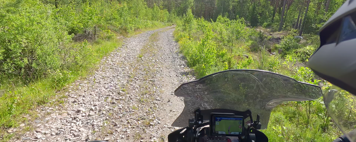 Offroad Schweden Alte Fähren und Dampflokomotiven