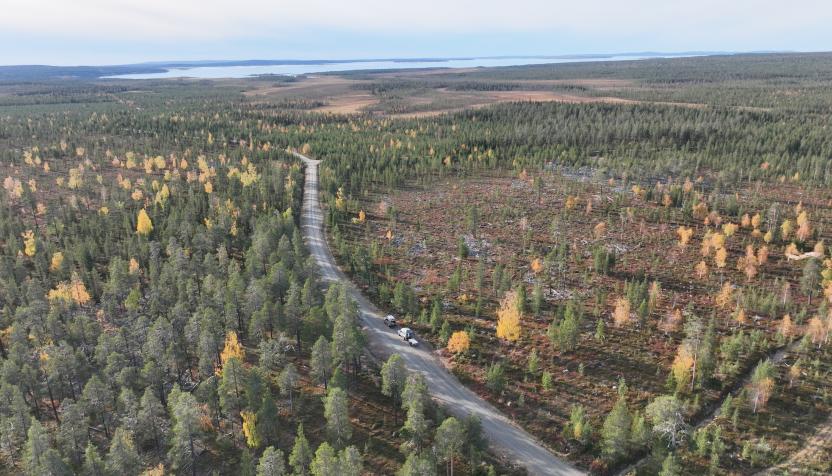 Offroad Finnland Piste an den Lokan Stausee