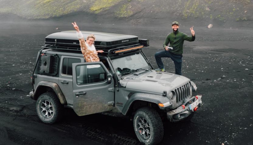 die.zwei.mit.dem.dachzelt